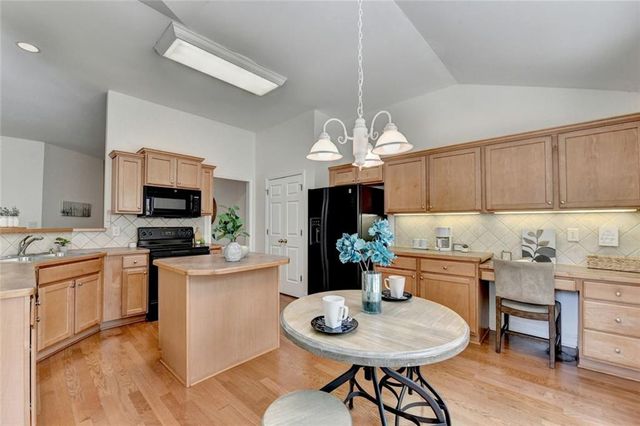 1870 Hickory Station Circle, Snellville, GA 30078