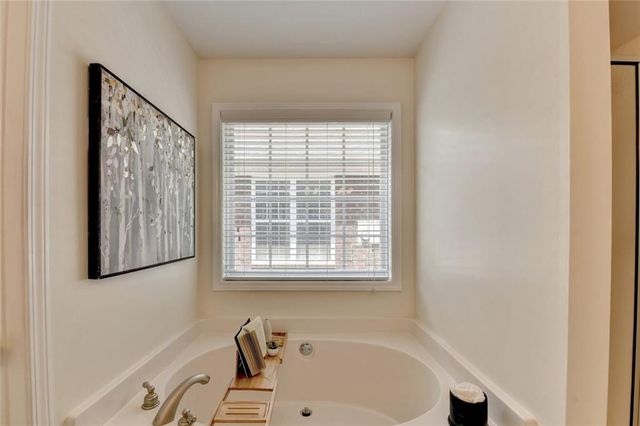 1870 Hickory Station Circle, Snellville, GA 30078