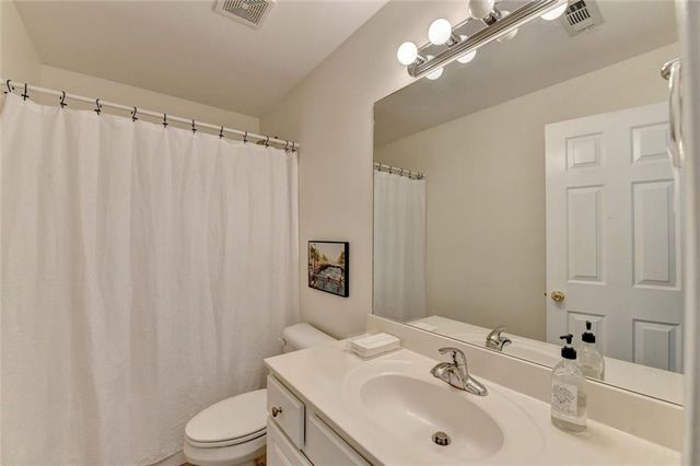 1870 Hickory Station Circle, Snellville, GA 30078