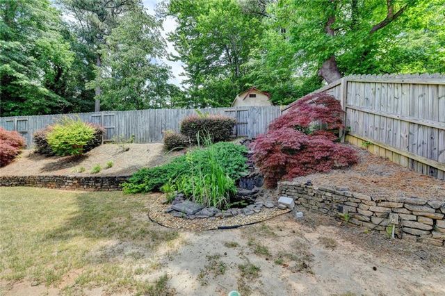 1870 Hickory Station Circle, Snellville, GA 30078