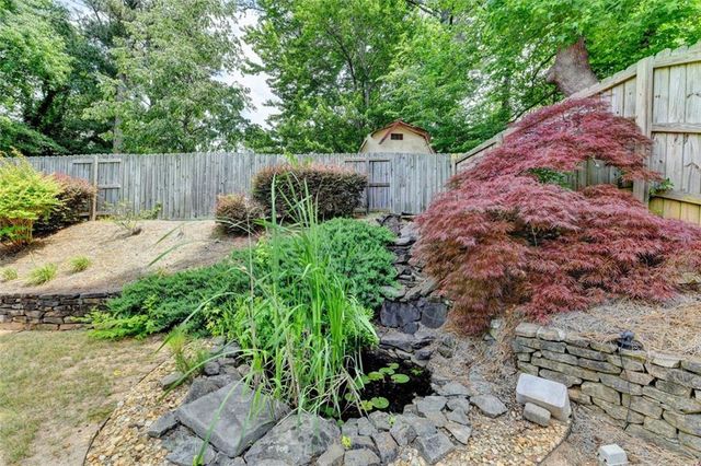 1870 Hickory Station Circle, Snellville, GA 30078