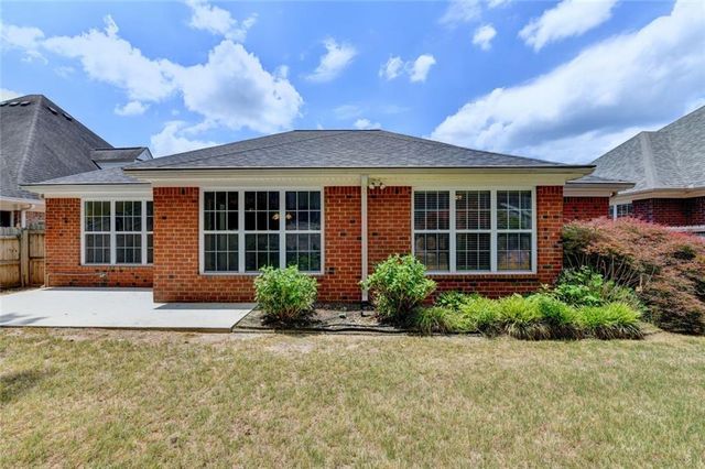 1870 Hickory Station Circle, Snellville, GA 30078
