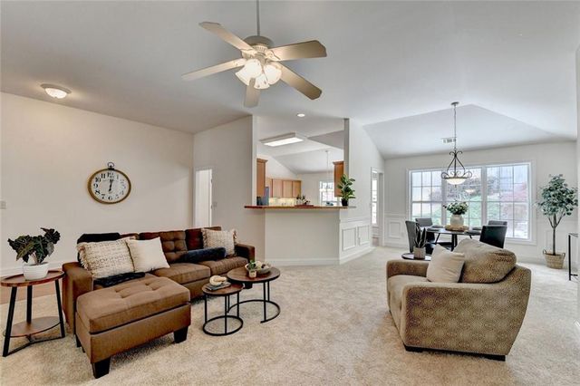 1870 Hickory Station Circle, Snellville, GA 30078