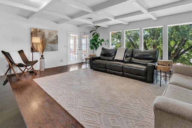 501 Fairway Circle, Springdale, AR 72764
