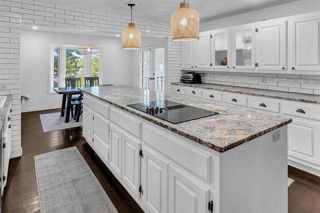 501 Fairway Circle, Springdale, AR 72764