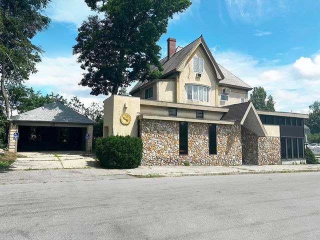 132 Webster Street, Manchester, NH 03104