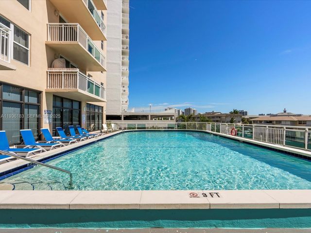 437 NE Golden Isles Dr 9H, Hallandale Beach, FL 33009