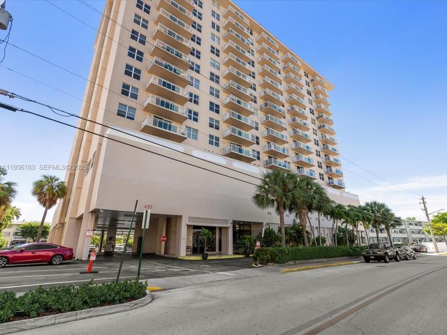 437 NE Golden Isles Dr 9H, Hallandale Beach, FL 33009