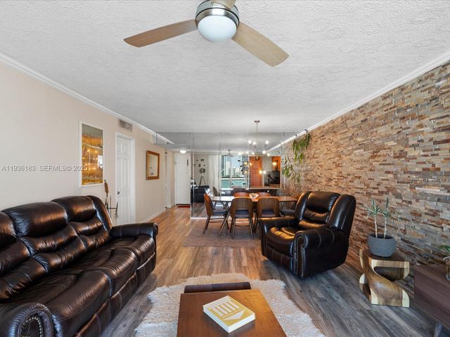 437 NE Golden Isles Dr 9H, Hallandale Beach, FL 33009