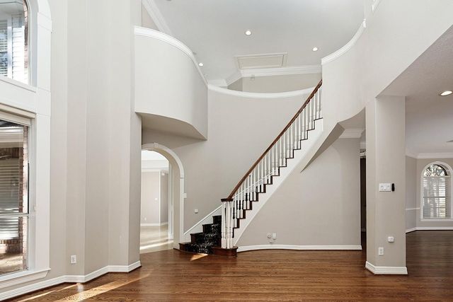 38 Eagle Terrace, The Woodlands, TX 77381