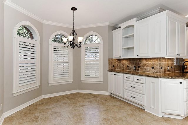 38 Eagle Terrace, The Woodlands, TX 77381