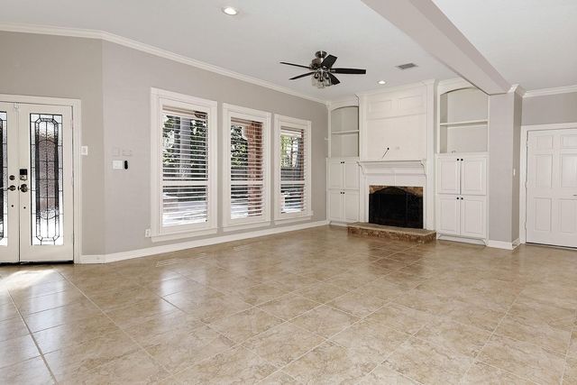 38 Eagle Terrace, The Woodlands, TX 77381