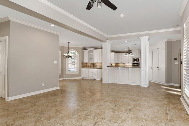 38 Eagle Terrace, The Woodlands, TX 77381