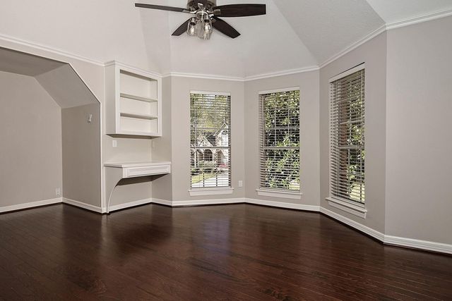 38 Eagle Terrace, The Woodlands, TX 77381