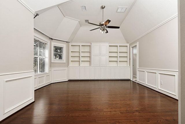 38 Eagle Terrace, The Woodlands, TX 77381