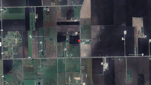4215 Polak Road, Wallis, TX 77485