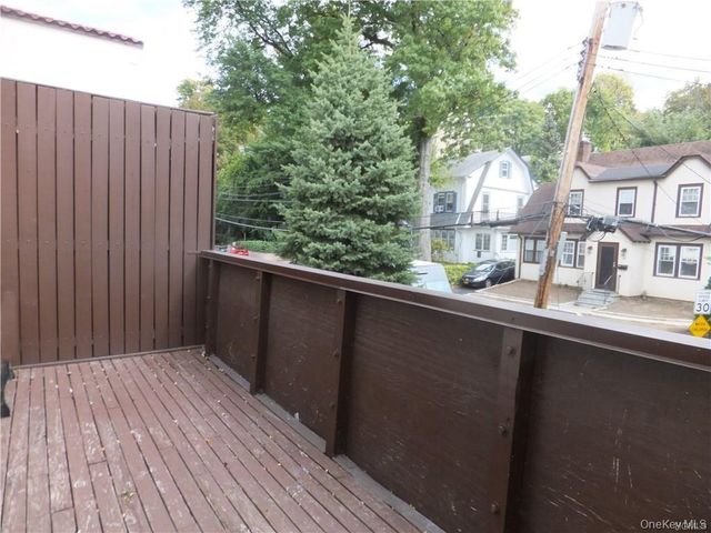 107 Kensington Road 5, Bronxville, NY 10708