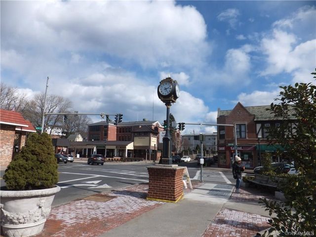 107 Kensington Road 5, Bronxville, NY 10708