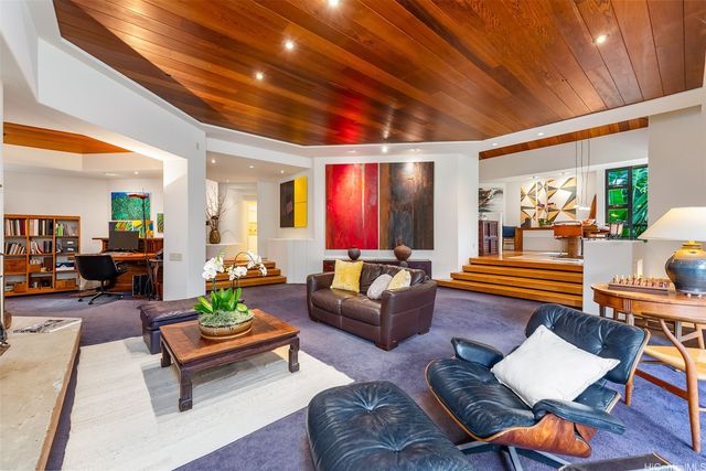 55-A Old Pali Place, Honolulu, HI 96817