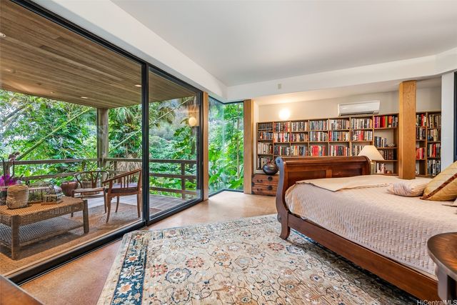 55-A Old Pali Place, Honolulu, HI 96817