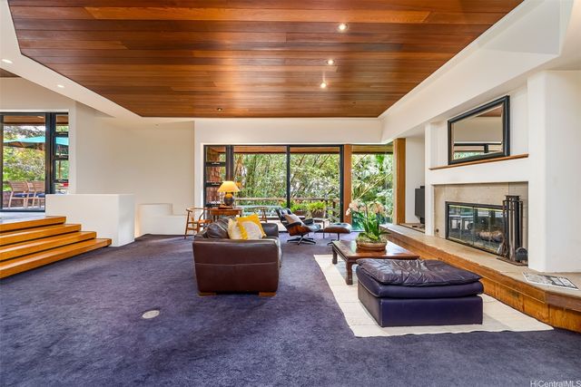 55-A Old Pali Place, Honolulu, HI 96817