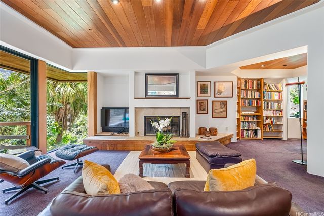 55-A Old Pali Place, Honolulu, HI 96817