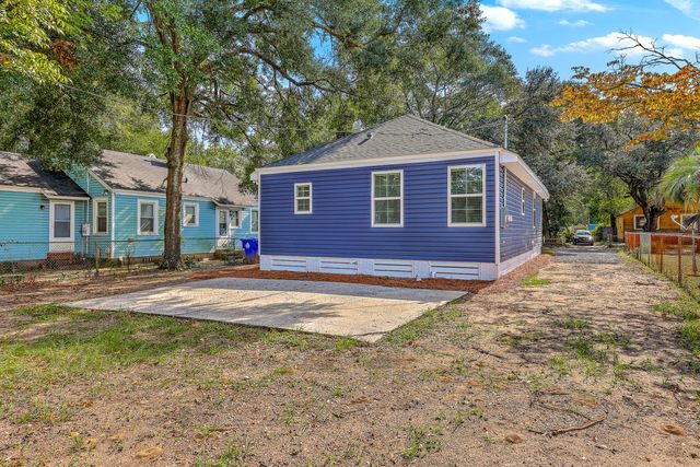 3792 Walnut Street, North Charleston, SC 29405