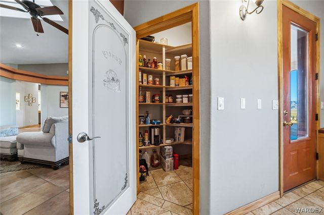 11275 N Benjamin Road, Kingman, AZ 86401