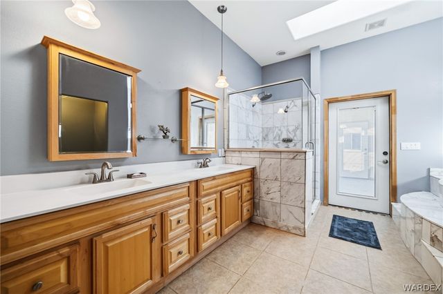 11275 N Benjamin Road, Kingman, AZ 86401