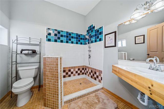 11275 N Benjamin Road, Kingman, AZ 86401