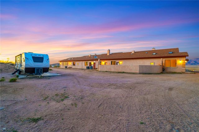 11275 N Benjamin Road, Kingman, AZ 86401