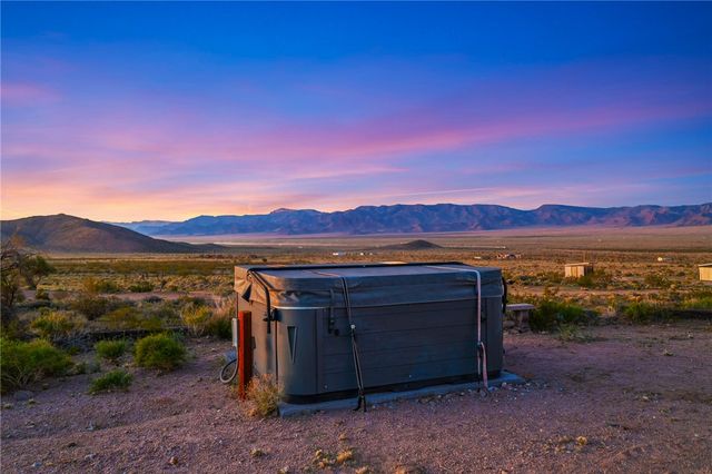 11275 N Benjamin Road, Kingman, AZ 86401