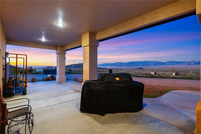 11275 N Benjamin Road, Kingman, AZ 86401