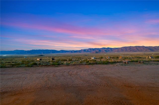 11275 N Benjamin Road, Kingman, AZ 86401