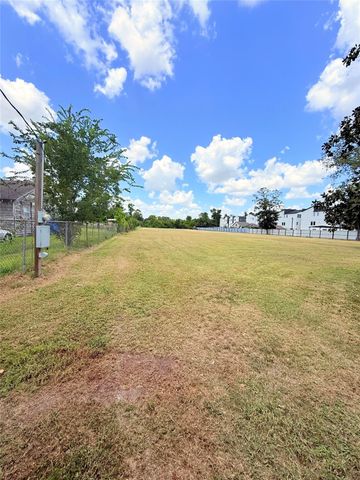 1626 De Soto Street, Houston, TX 77091