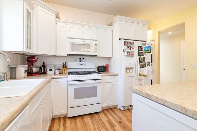 8340 Logan Bay Street, Kalamazoo, MI 49009