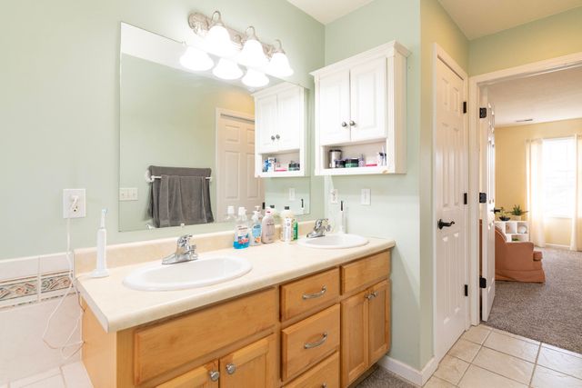 8340 Logan Bay Street, Kalamazoo, MI 49009