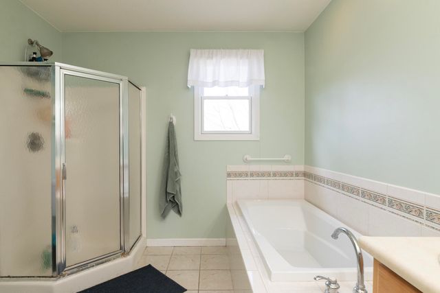 8340 Logan Bay Street, Kalamazoo, MI 49009
