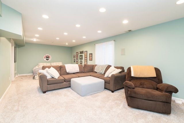 8340 Logan Bay Street, Kalamazoo, MI 49009