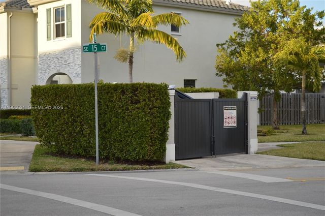 1522 SE 26th Ter, Homestead, FL 33035