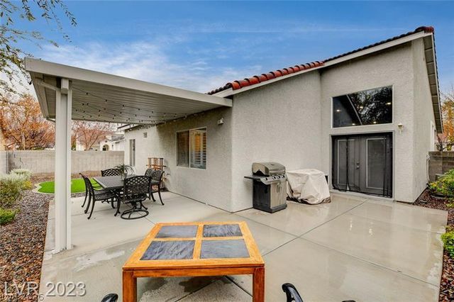 1502 Shadow Haven Lane, Las Vegas, NV 89183