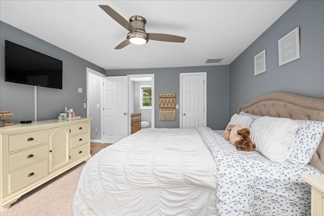 104 Alana Dr, Northbridge, MA 01534