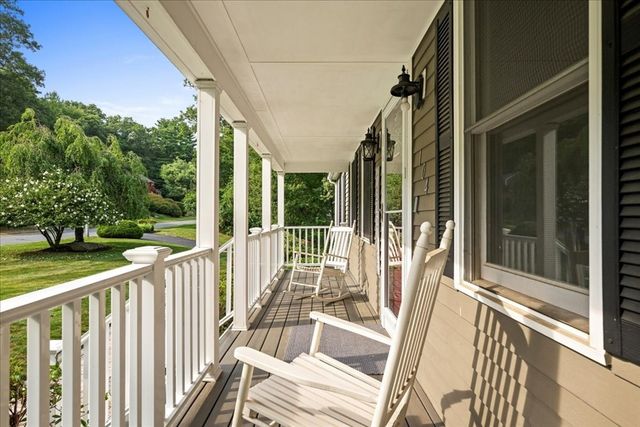 104 Alana Dr, Northbridge, MA 01534