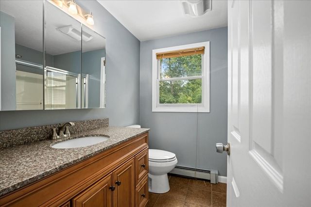 104 Alana Dr, Northbridge, MA 01534