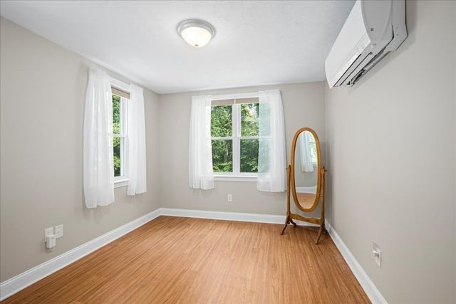 104 Alana Dr, Northbridge, MA 01534