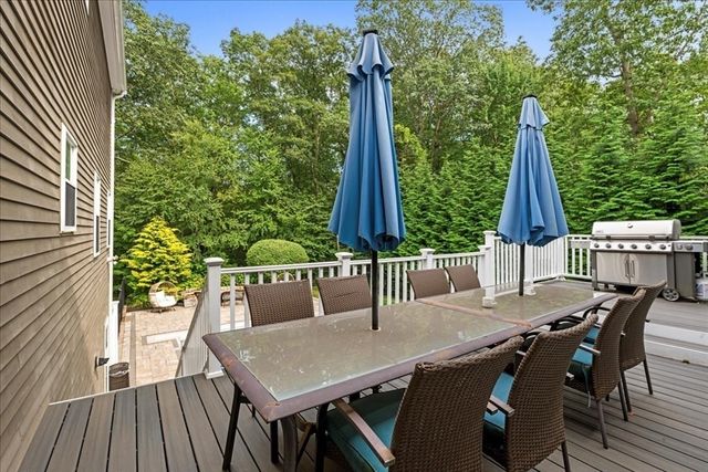 104 Alana Dr, Northbridge, MA 01534
