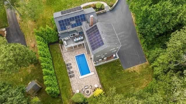 104 Alana Dr, Northbridge, MA 01534