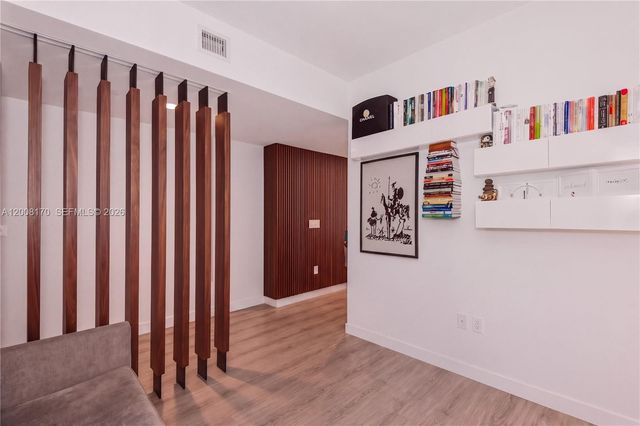 1010 Brickell Ave 4211, Miami, FL 33131
