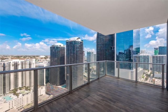 1010 Brickell Ave 4211, Miami, FL 33131