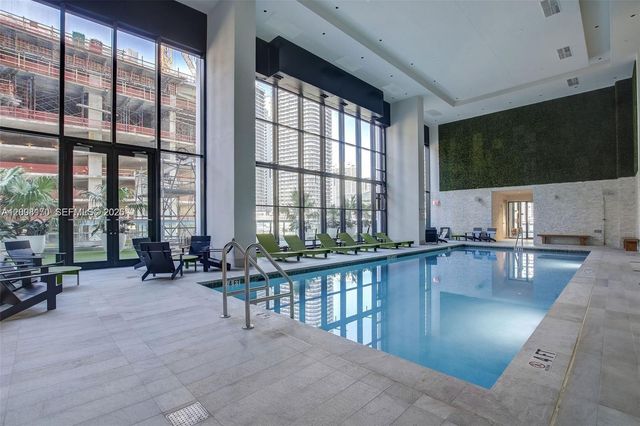 1010 Brickell Ave 4211, Miami, FL 33131